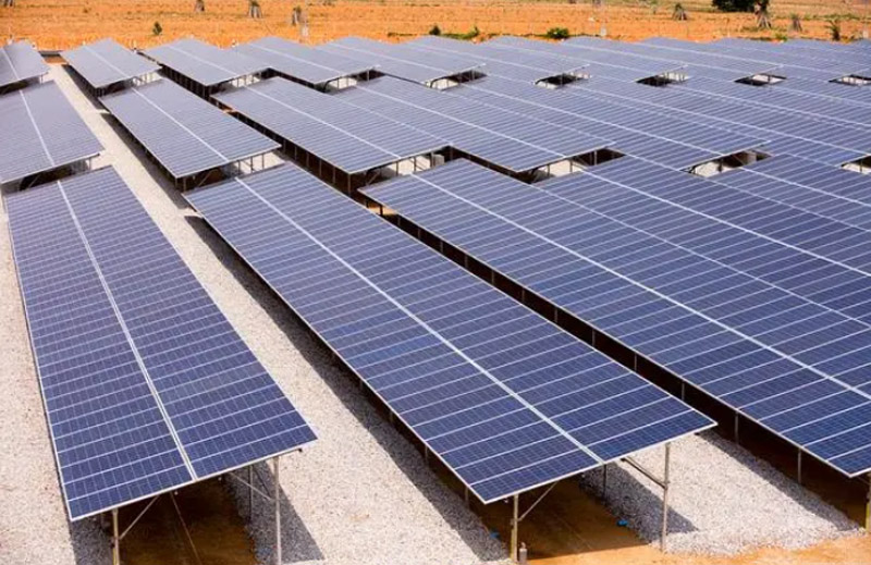 O investimento global em energia fotovoltaica ultrapassará o petróleo pela primeira vez, atingindo US$ 382 bilhões