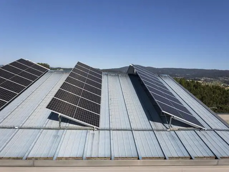 Nova política fotovoltaica em telhados do Vietnã: 100% da capacidade de energia excedente pode ser adquirida