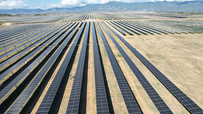 Setor solar da Polônia dispara em 2025 com crescimento recorde em instalações fotovoltaicas